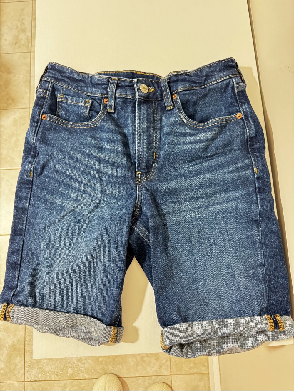 Old Navy shorts size 4 Classic Dark Blue Denim Roll-Cuff Shorts